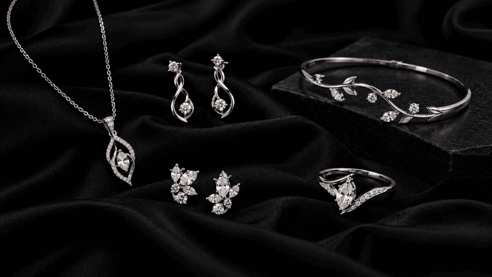 Sterling silver jewellery and why silver prices are rising in 2026